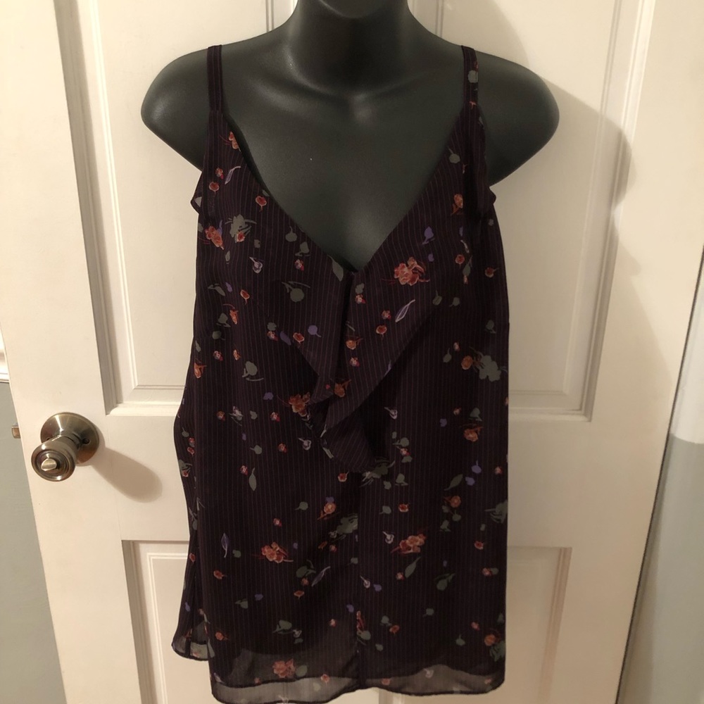 CAbi women’s tank top size medium.